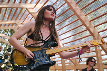 Calva Louise – Jess Allanic
